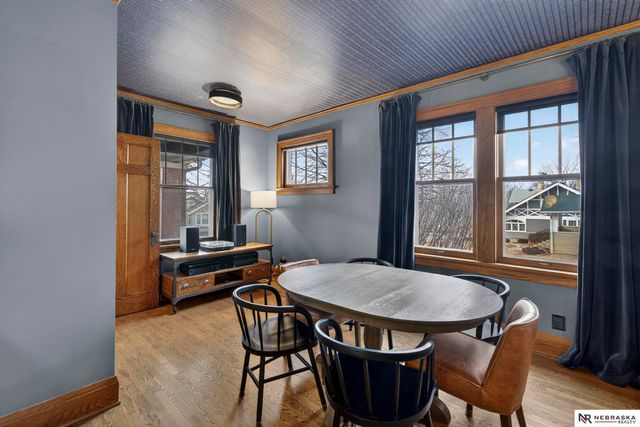 5004 Cuming Street, Omaha, NE 68132