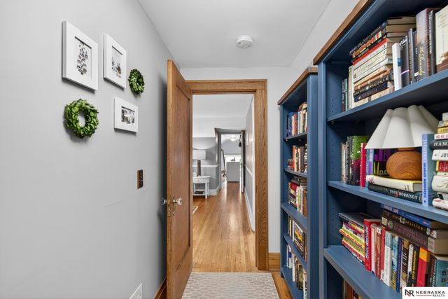 5004 Cuming Street, Omaha, NE 68132