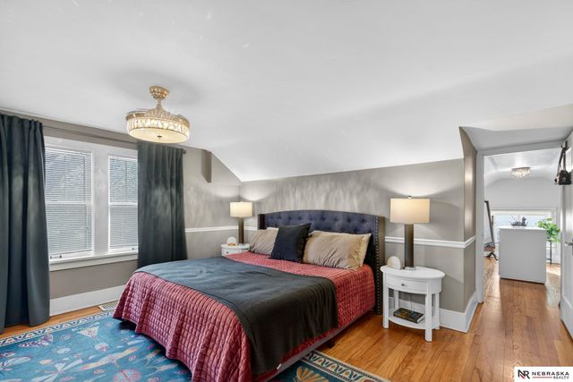 5004 Cuming Street, Omaha, NE 68132