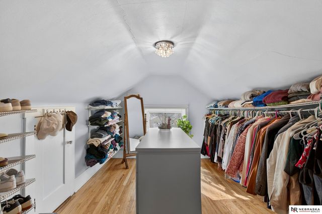 5004 Cuming Street, Omaha, NE 68132