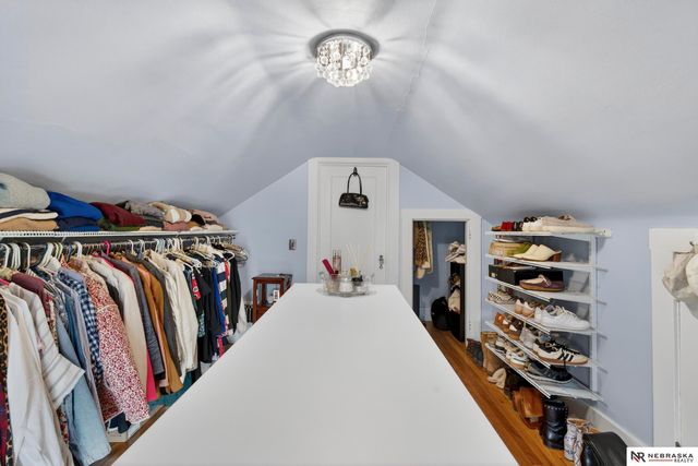 5004 Cuming Street, Omaha, NE 68132