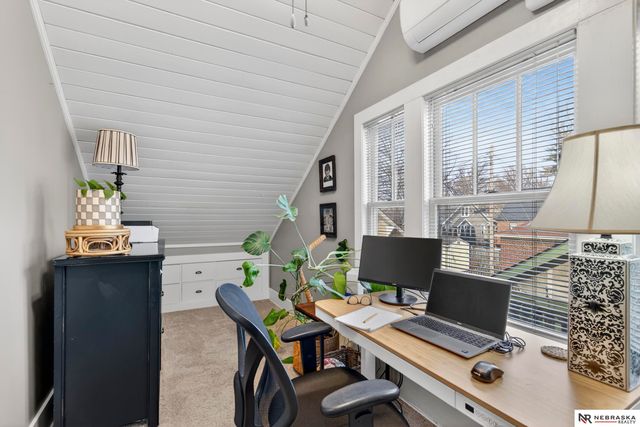 5004 Cuming Street, Omaha, NE 68132