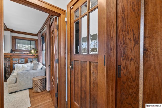 5004 Cuming Street, Omaha, NE 68132