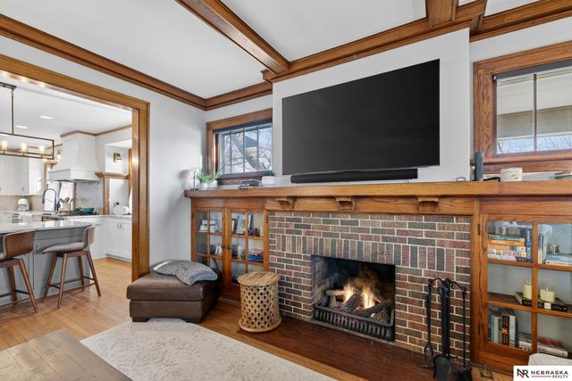 5004 Cuming Street, Omaha, NE 68132