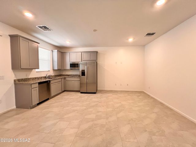 7912 S Bonanza Park Drive, Tucson, AZ 85747