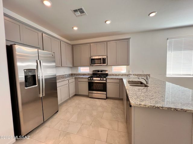 7912 S Bonanza Park Drive, Tucson, AZ 85747