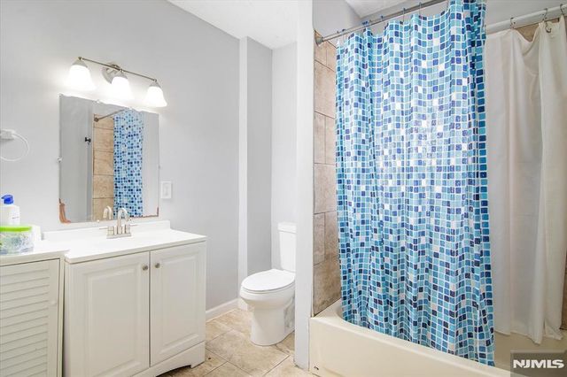 264 Union Street, Lodi, NJ 07644