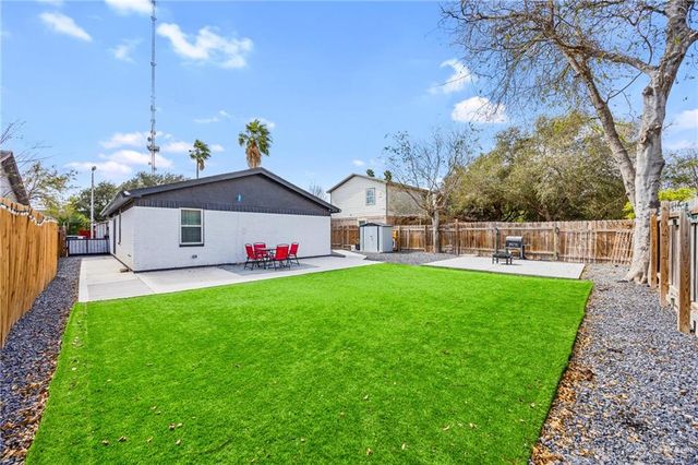 2004 Hawk Avenue, Mcallen, TX 78504