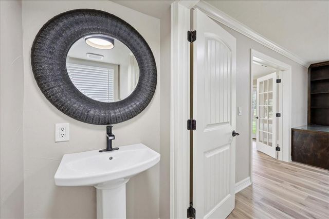 102 Timbercreek Lane, Lumberton, TX 77657