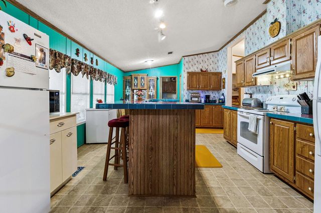 320 Carolyn Drive, Livingston, TX 77351