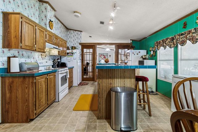 320 Carolyn Drive, Livingston, TX 77351