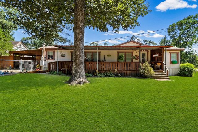 320 Carolyn Drive, Livingston, TX 77351