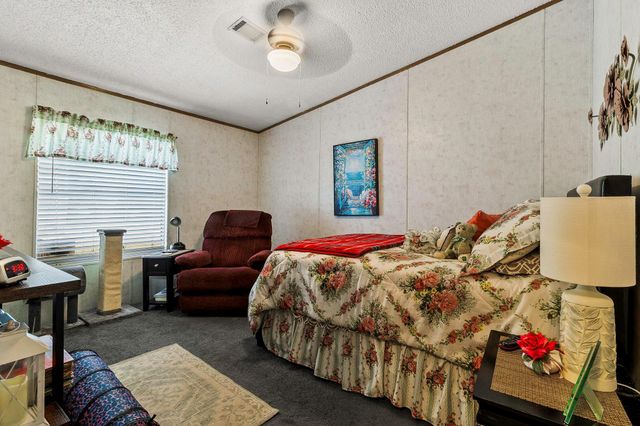 320 Carolyn Drive, Livingston, TX 77351