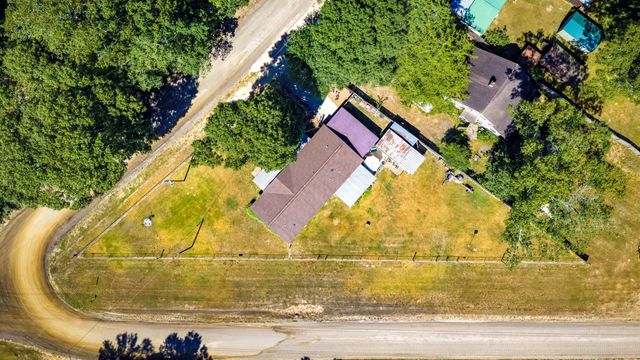 320 Carolyn Drive, Livingston, TX 77351