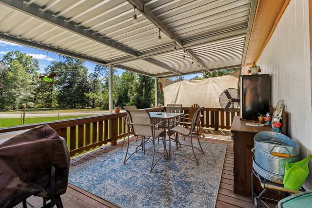 320 Carolyn Drive, Livingston, TX 77351