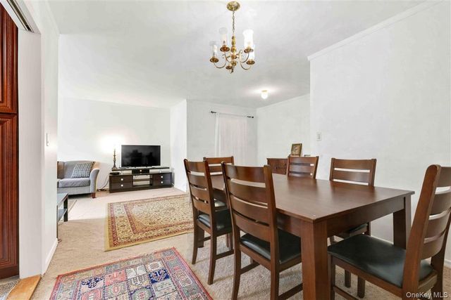 141-05 Pershing Crescent 516, Briarwood, NY 11435