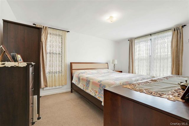 141-05 Pershing Crescent 516, Briarwood, NY 11435