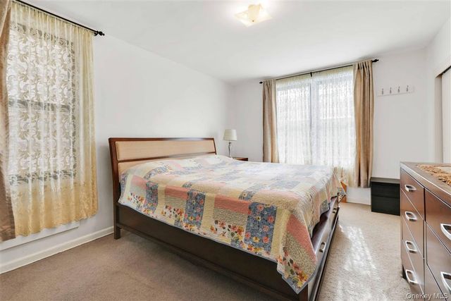 141-05 Pershing Crescent 516, Briarwood, NY 11435