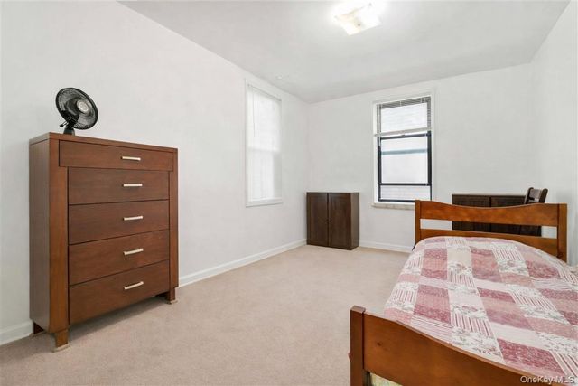 141-05 Pershing Crescent 516, Briarwood, NY 11435