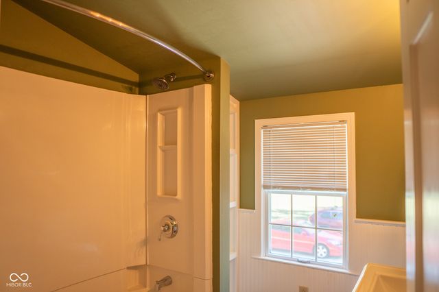 1433 E Brunswick Avenue, Indianapolis, IN 46227