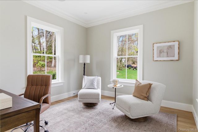 3 Crane Road, Lloyd Harbor, NY 11743