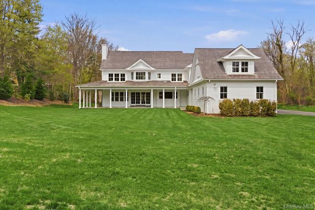 3 Crane Road, Lloyd Harbor, NY 11743