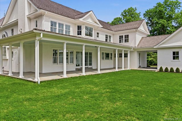 3 Crane Road, Lloyd Harbor, NY 11743
