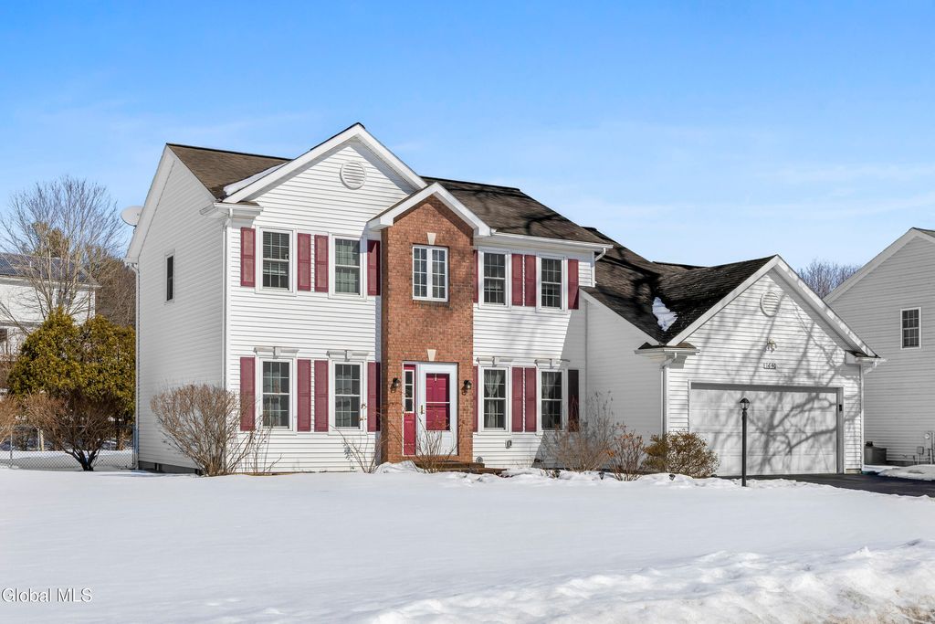 1640 Angelina Terrace, Guilderland, NY 12303