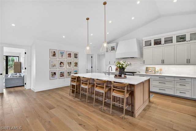 1815 Princess CT, Naples, FL 34110