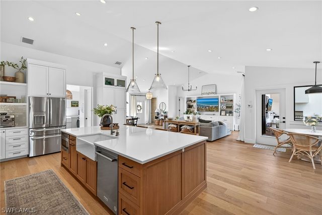 1815 Princess CT, Naples, FL 34110