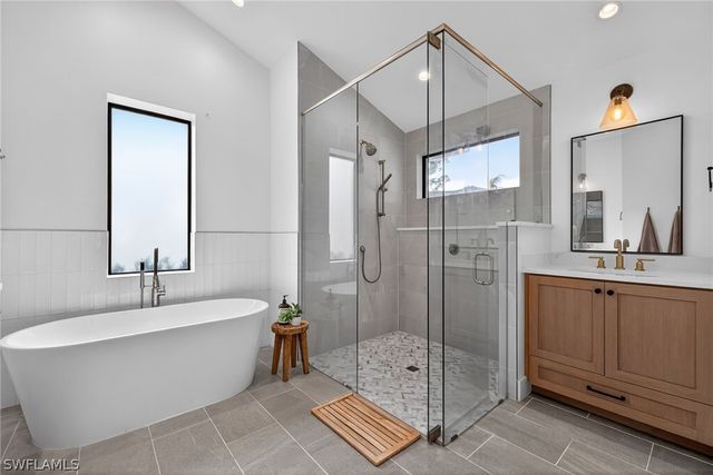 1815 Princess CT, Naples, FL 34110