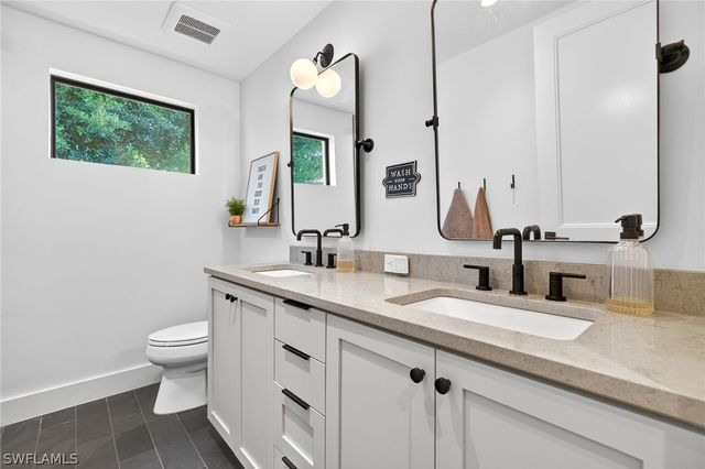 1815 Princess CT, Naples, FL 34110