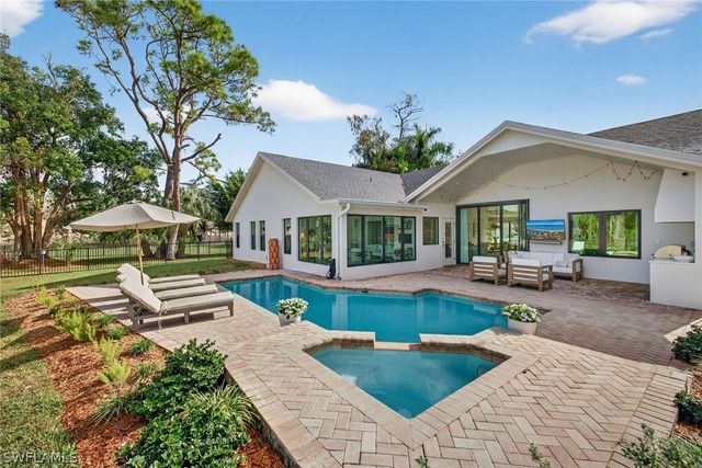 1815 Princess CT, Naples, FL 34110