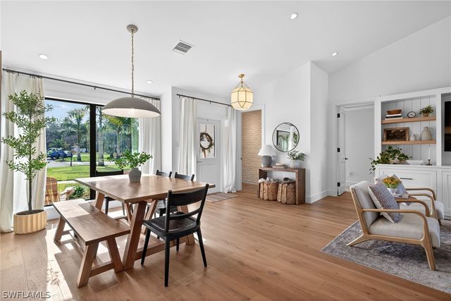 1815 Princess CT, Naples, FL 34110