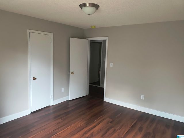 5223 LOOP ROAD, Birmingham, AL 35224