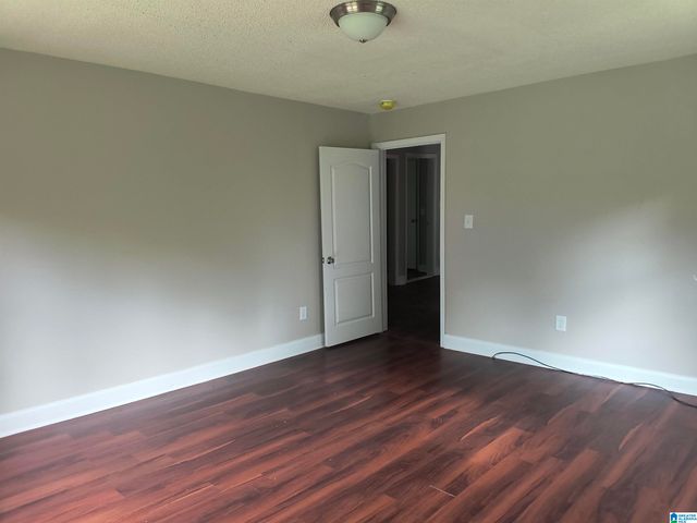 5223 LOOP ROAD, Birmingham, AL 35224