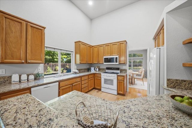 6014 Equestrian Terrace, Rocklin, CA 95677