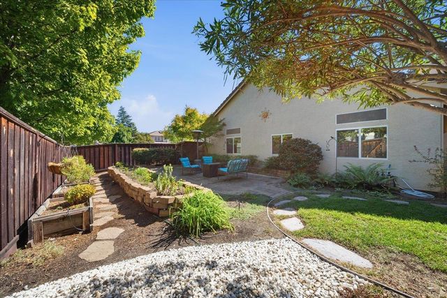 6014 Equestrian Terrace, Rocklin, CA 95677