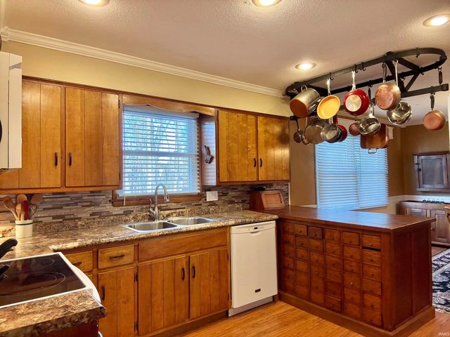 7588 Broadview Drive, Newburgh, IN 47630