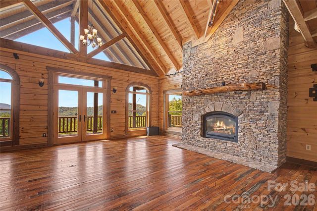 925 Appalachian Way, Bryson City, NC 28713