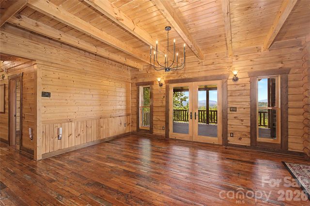 925 Appalachian Way, Bryson City, NC 28713