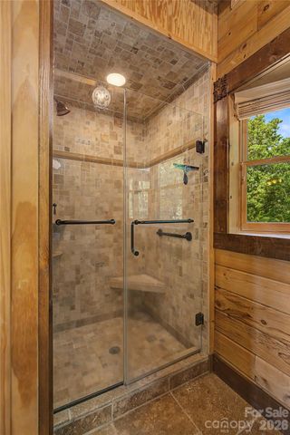 925 Appalachian Way, Bryson City, NC 28713