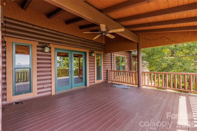 925 Appalachian Way, Bryson City, NC 28713