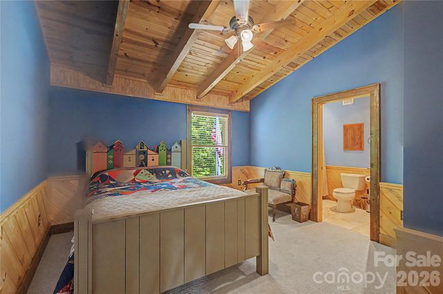 925 Appalachian Way, Bryson City, NC 28713