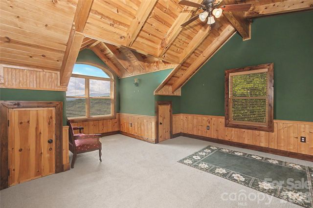 925 Appalachian Way, Bryson City, NC 28713