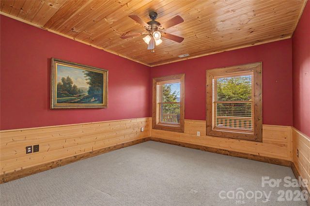 925 Appalachian Way, Bryson City, NC 28713