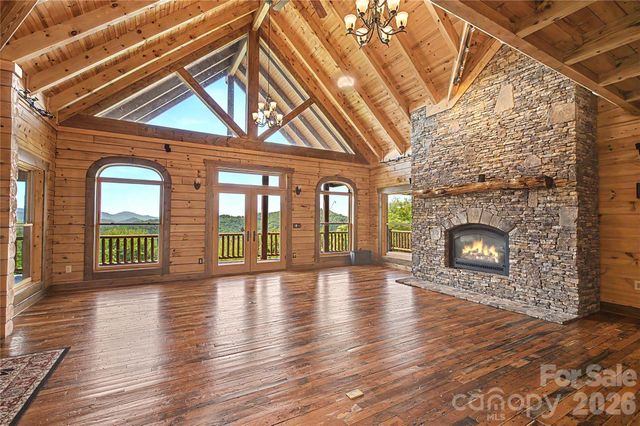 925 Appalachian Way, Bryson City, NC 28713