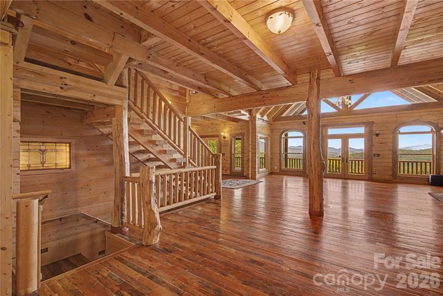 925 Appalachian Way, Bryson City, NC 28713