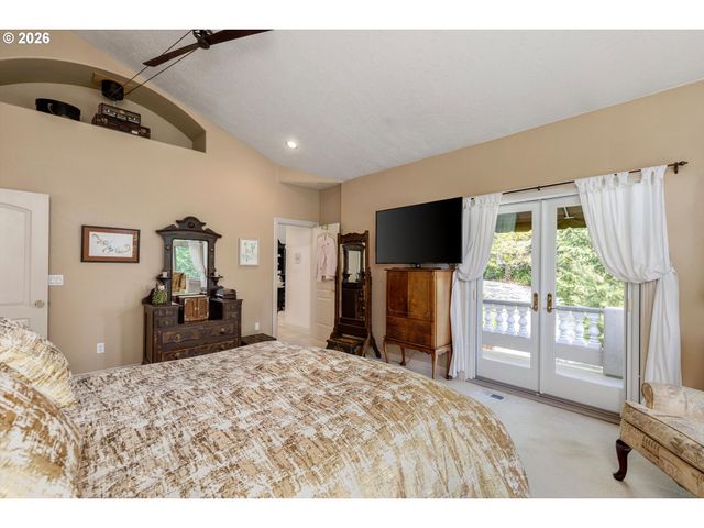 9380 Se KINGSWOOD Way, Damascus, OR 97089