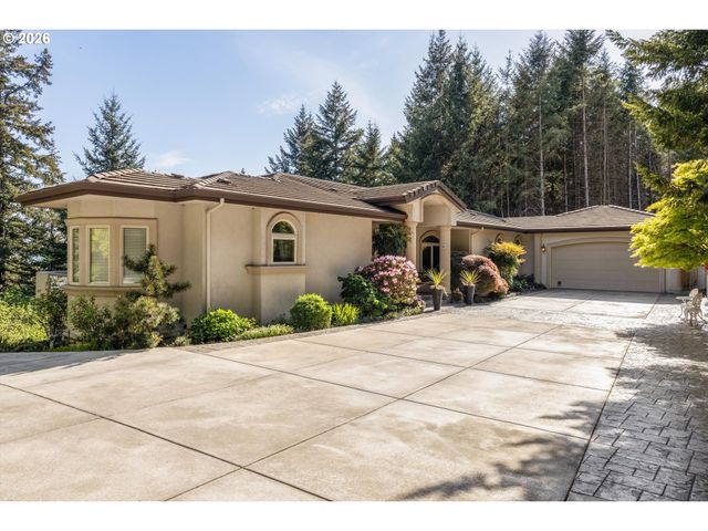 9380 Se KINGSWOOD Way, Damascus, OR 97089